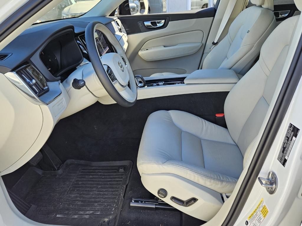 new 2025 Volvo XC60 Plug-In Hybrid car, priced at $64,685