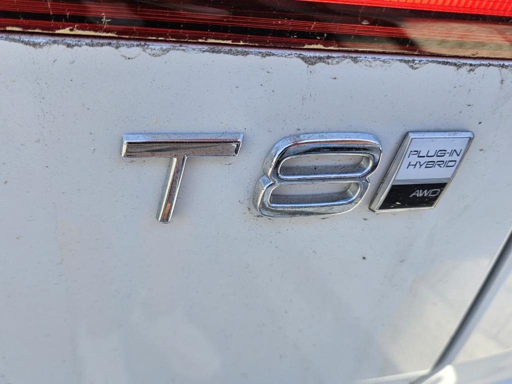 new 2025 Volvo XC60 Plug-In Hybrid car, priced at $64,685