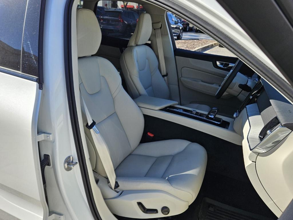 new 2025 Volvo XC60 Plug-In Hybrid car, priced at $64,685