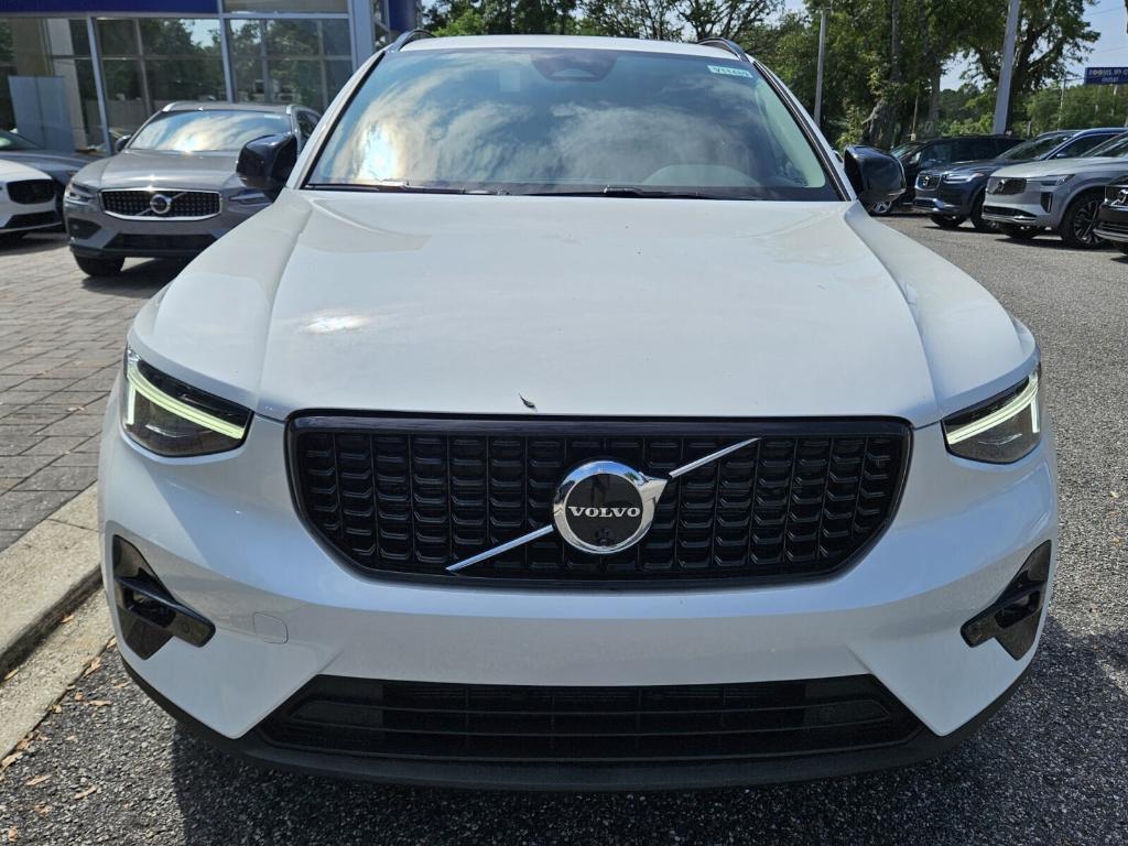 new 2025 Volvo XC40 car, priced at $48,335