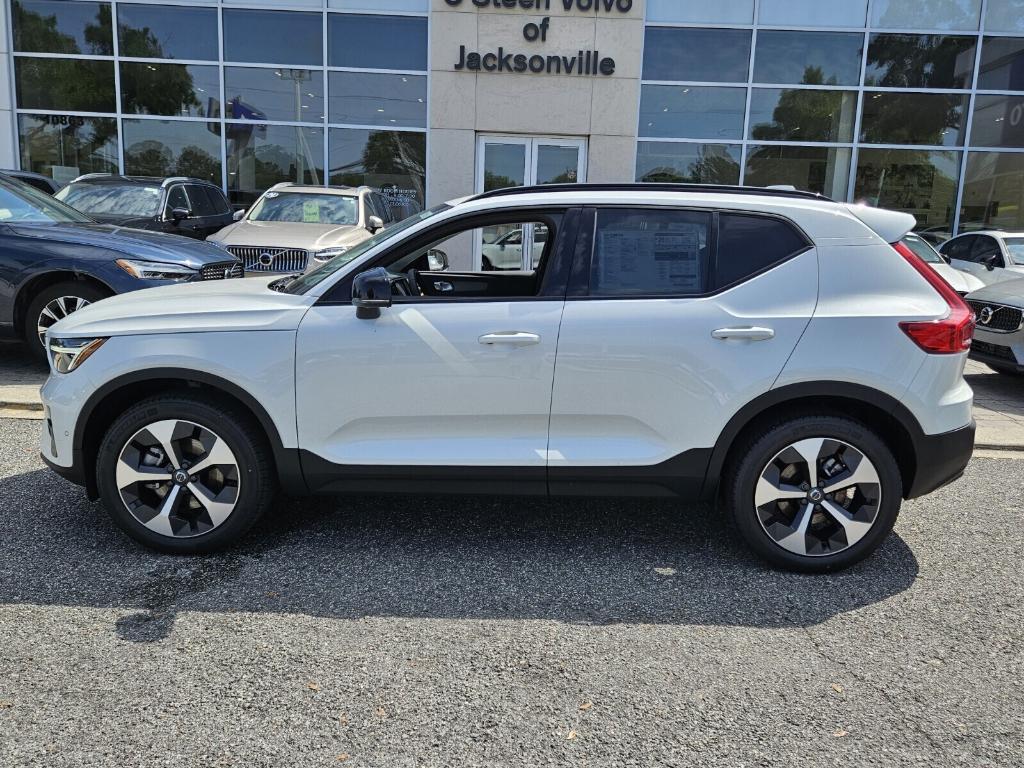 new 2025 Volvo XC40 car, priced at $48,335