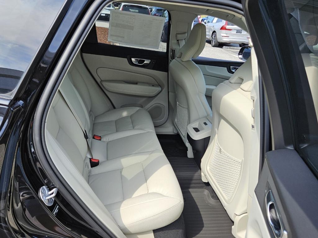new 2025 Volvo XC60 car, priced at $55,360