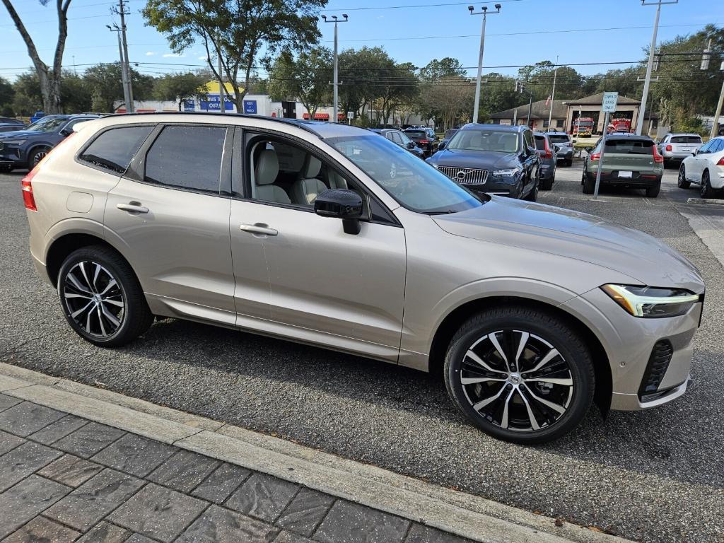 new 2025 Volvo XC60 car, priced at $54,585