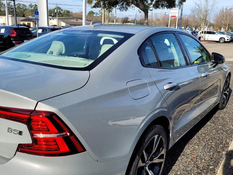 new 2024 Volvo S60 car, priced at $43,575