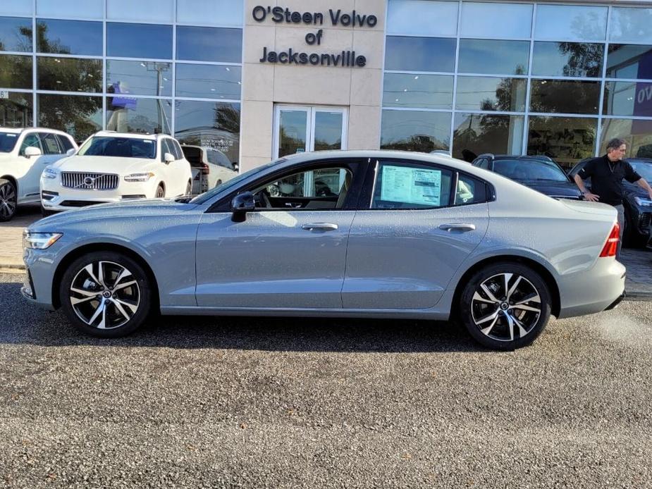 new 2024 Volvo S60 car, priced at $43,575