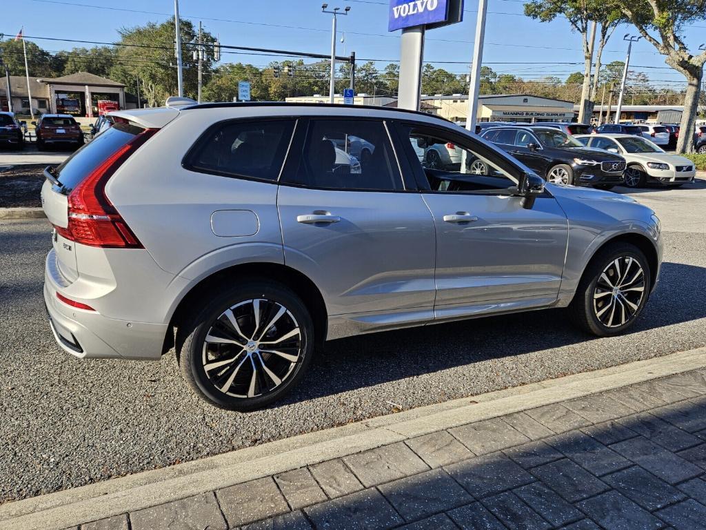 new 2025 Volvo XC60 car, priced at $55,335