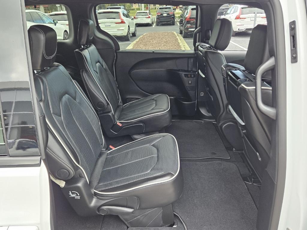 used 2024 Chrysler Pacifica car, priced at $39,995