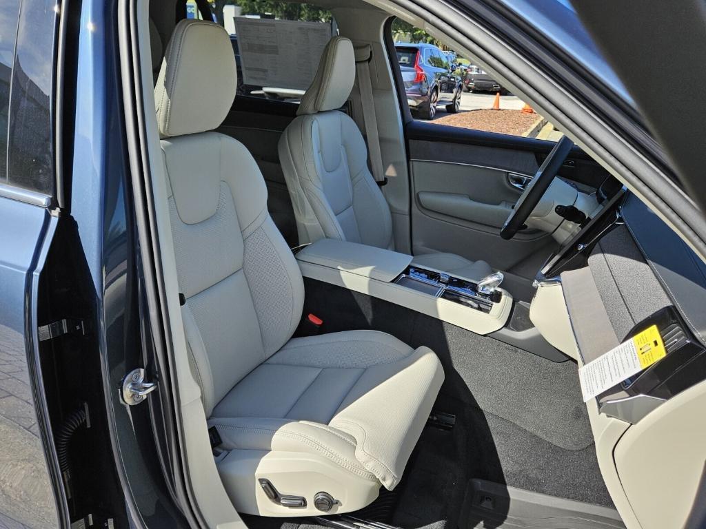 new 2026 Volvo XC90 car, priced at $75,155