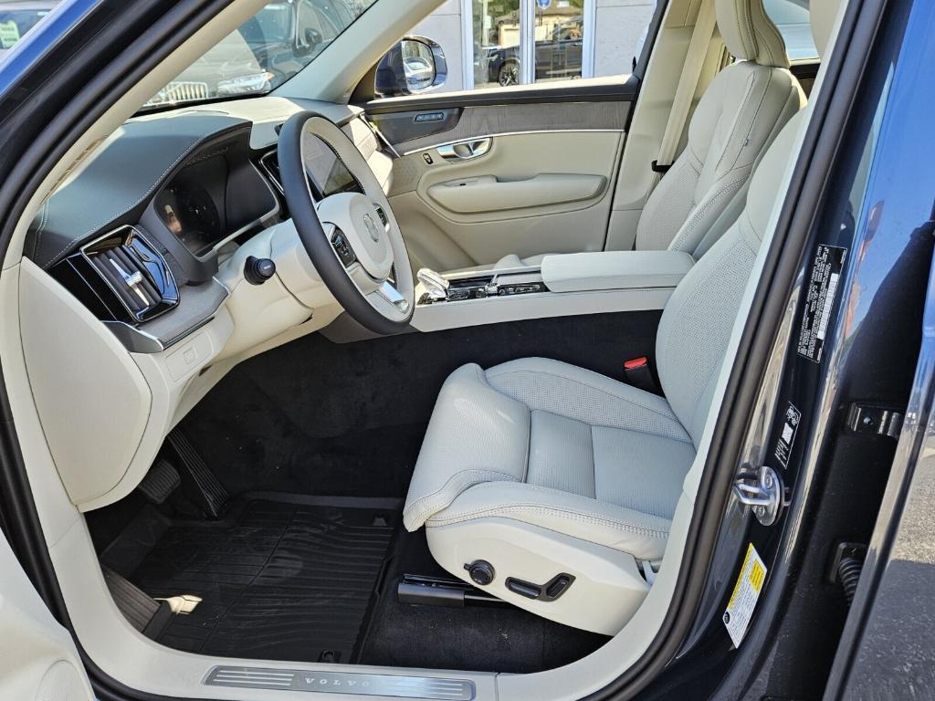 new 2026 Volvo XC90 car, priced at $75,155