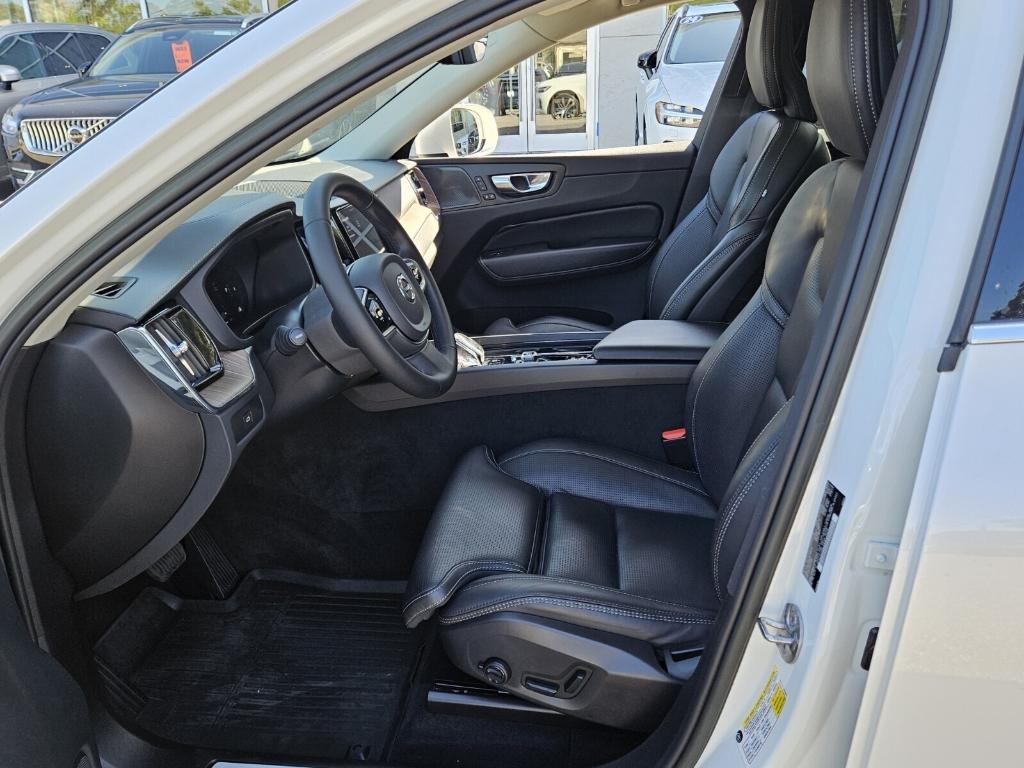 used 2023 Volvo XC60 car, priced at $34,495