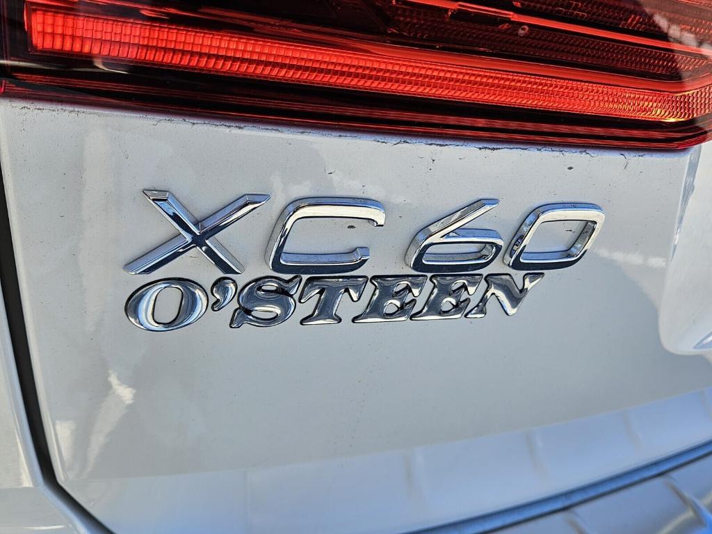 new 2025 Volvo XC60 Plug-In Hybrid car, priced at $64,685