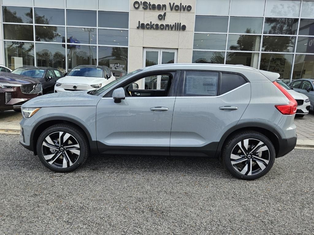 new 2025 Volvo XC40 car, priced at $51,015