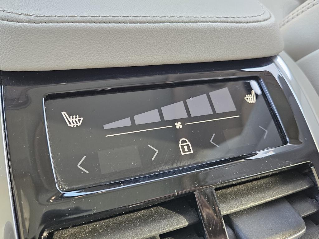 used 2023 Volvo XC90 car, priced at $55,495