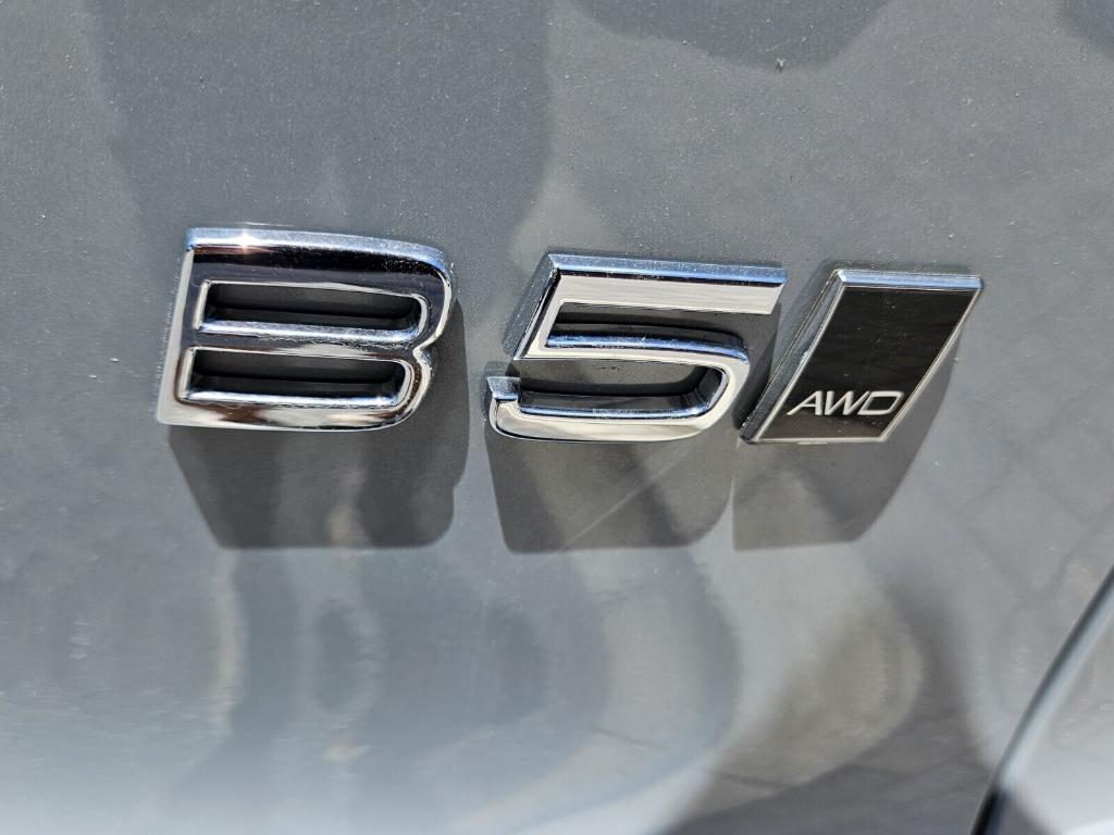 new 2025 Volvo XC40 car, priced at $45,485