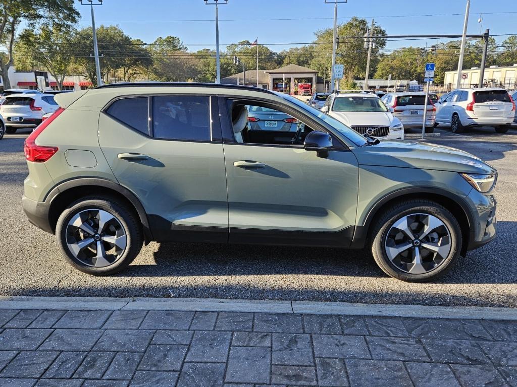 new 2025 Volvo XC40 car, priced at $47,145