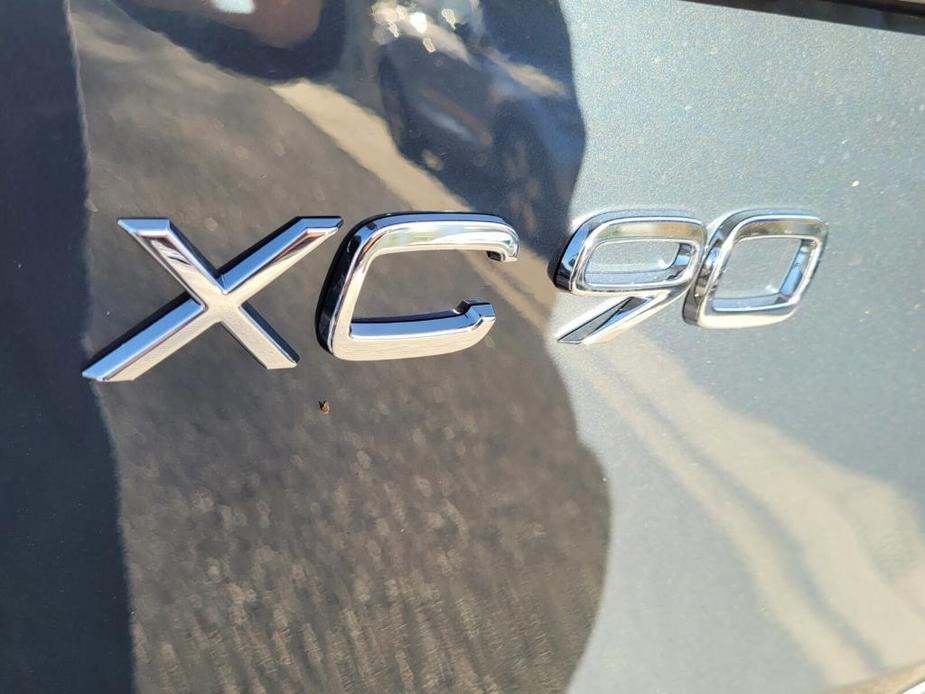 new 2024 Volvo XC90 car, priced at $63,230