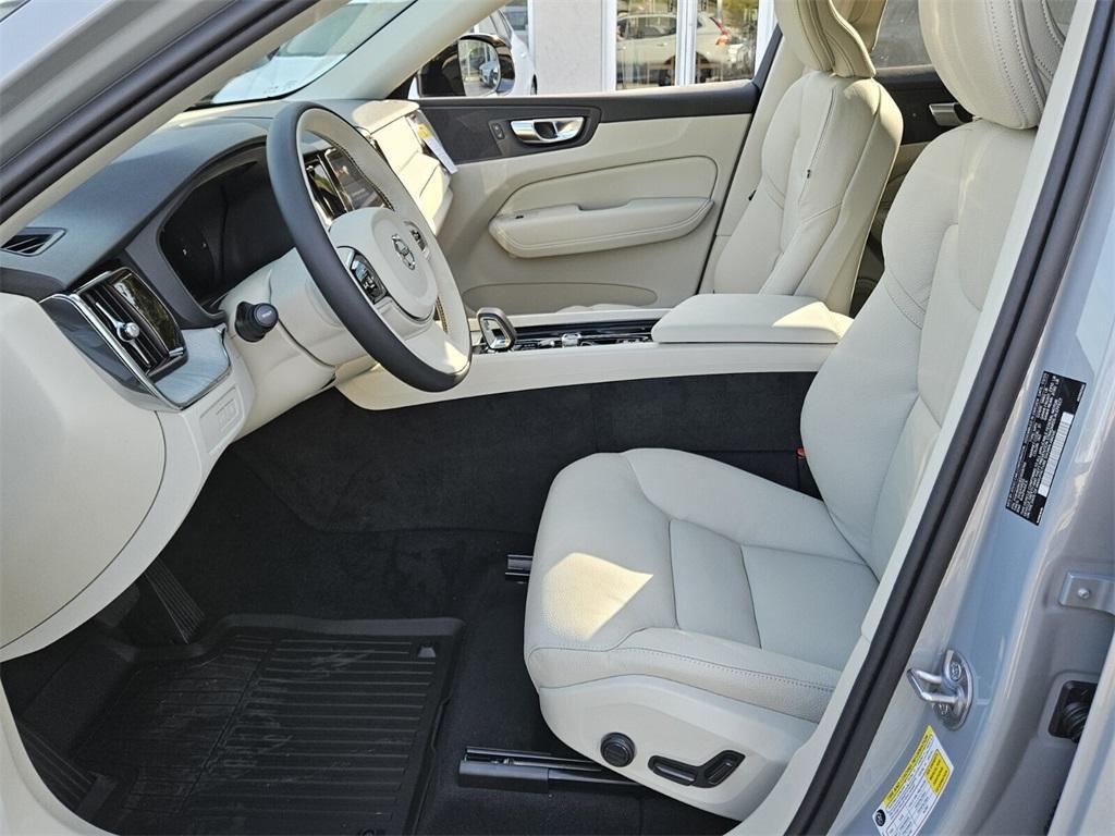 new 2025 Volvo XC60 Plug-In Hybrid car, priced at $66,260