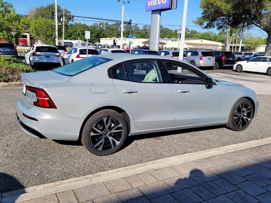 new 2024 Volvo S60 car