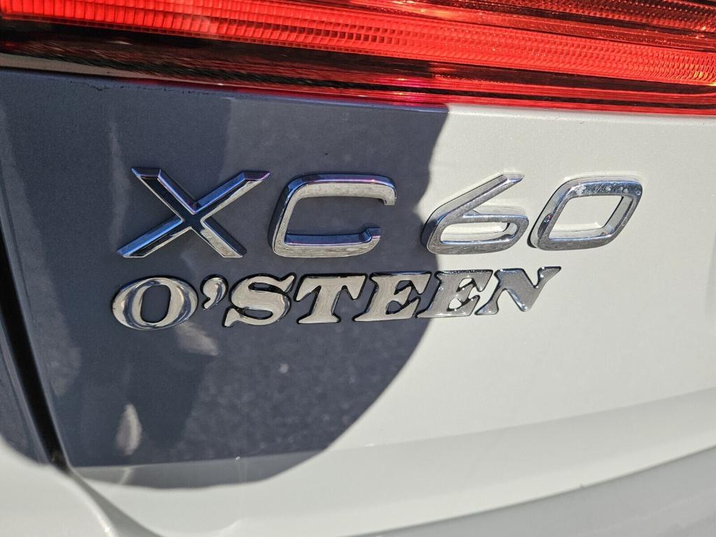 new 2025 Volvo XC60 car, priced at $49,145