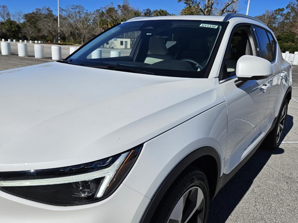 new 2025 Volvo XC40 car, priced at $48,565