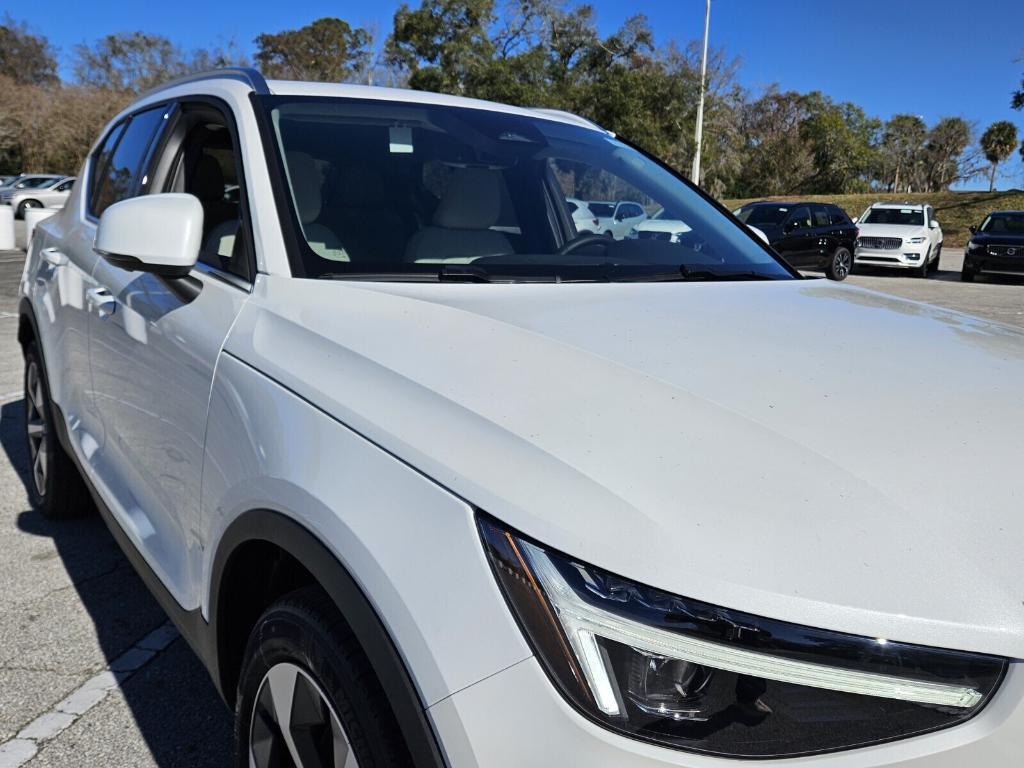 new 2025 Volvo XC40 car, priced at $48,565