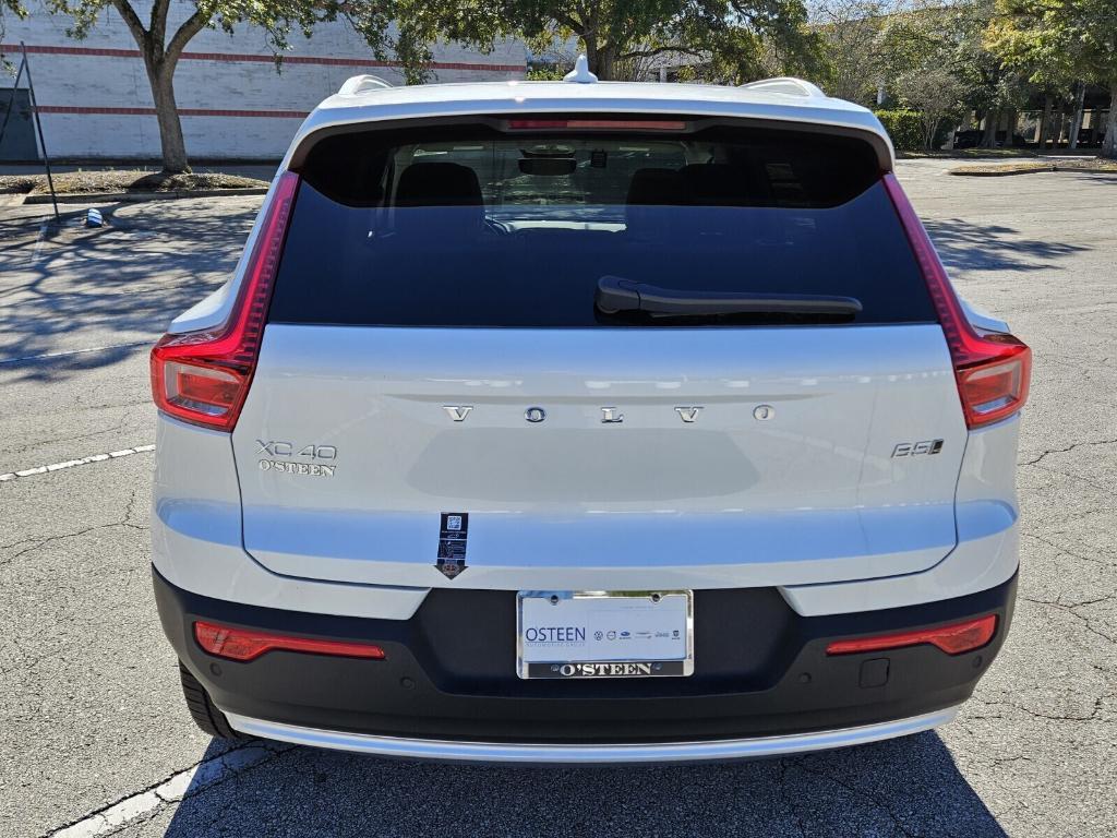 new 2025 Volvo XC40 car, priced at $48,565