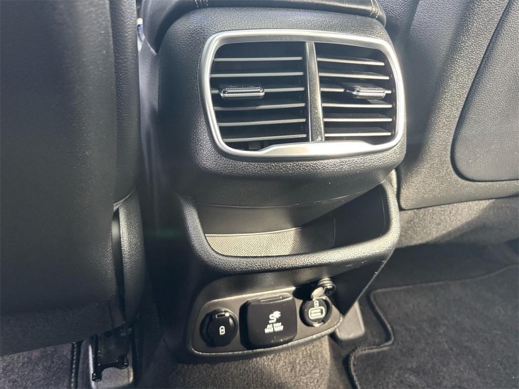 used 2019 Hyundai Santa Fe car, priced at $17,490