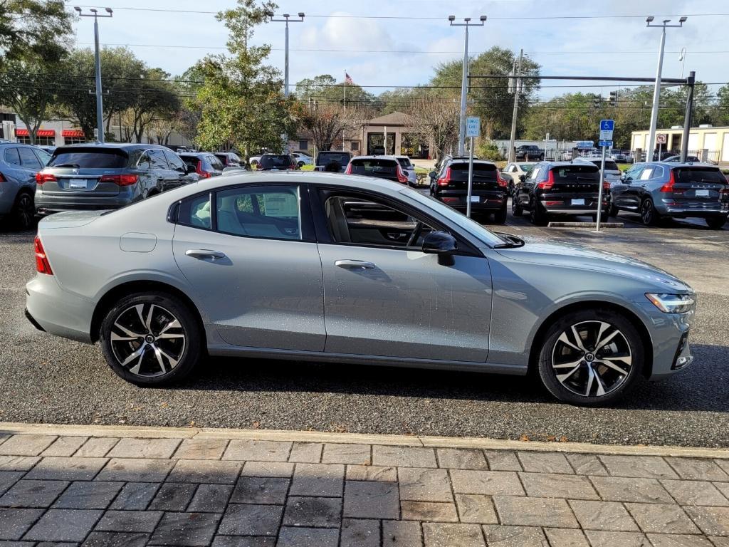 new 2024 Volvo S60 car, priced at $40,275