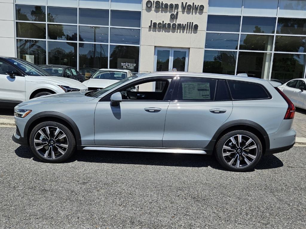 new 2025 Volvo V60 Cross Country car, priced at $58,555