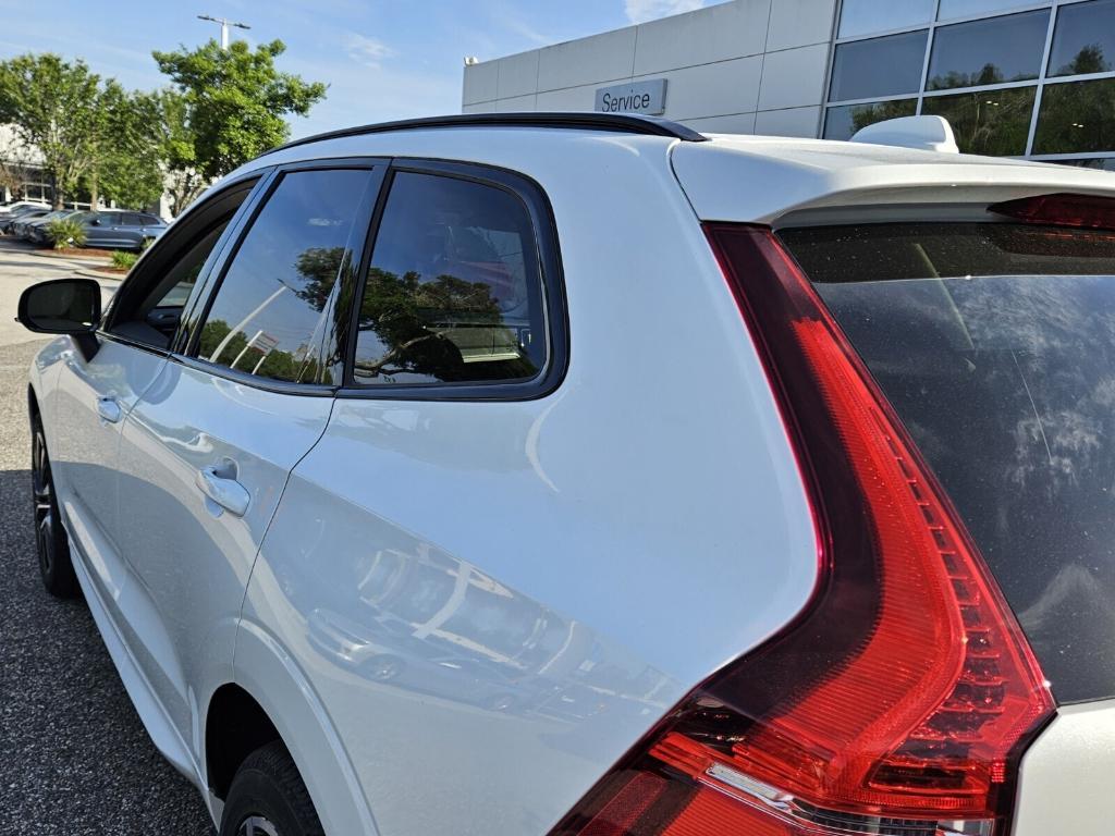 new 2025 Volvo XC60 car, priced at $55,360