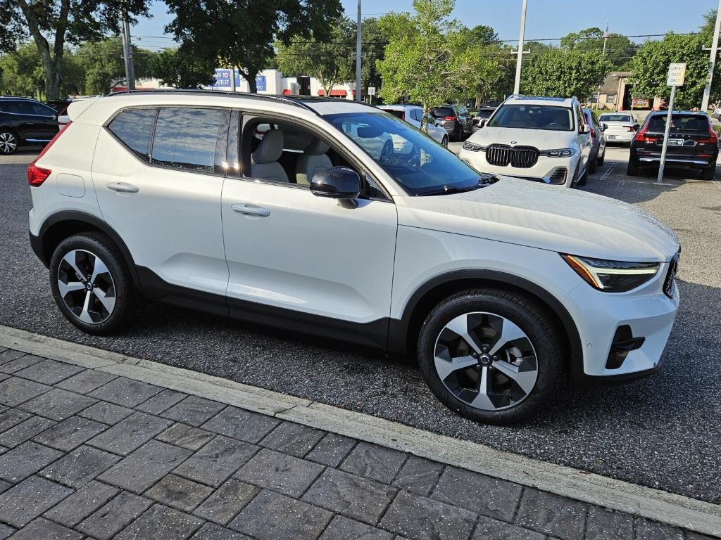 new 2025 Volvo XC40 car, priced at $48,315