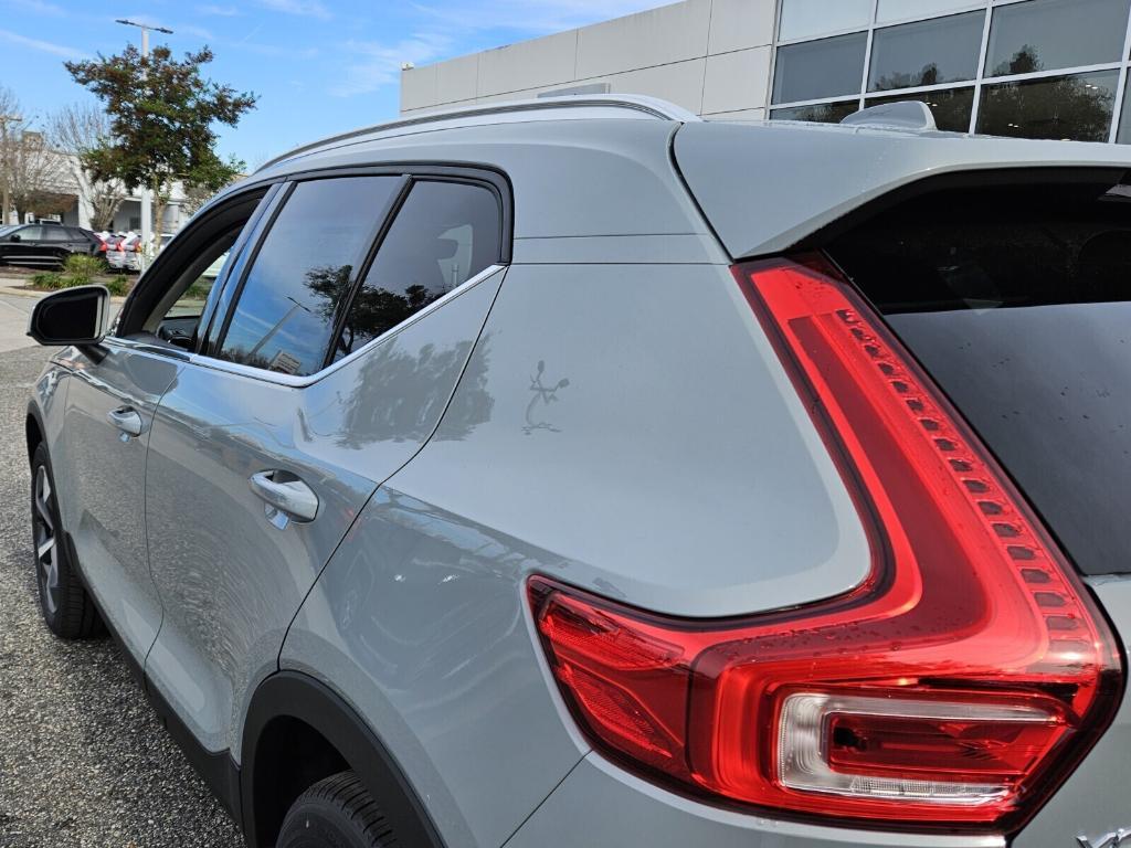 new 2025 Volvo XC40 car, priced at $45,465