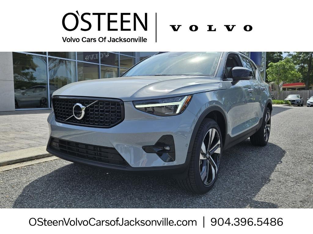new 2025 Volvo XC40 car, priced at $51,565
