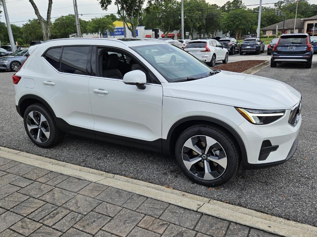 new 2025 Volvo XC40 car, priced at $45,485