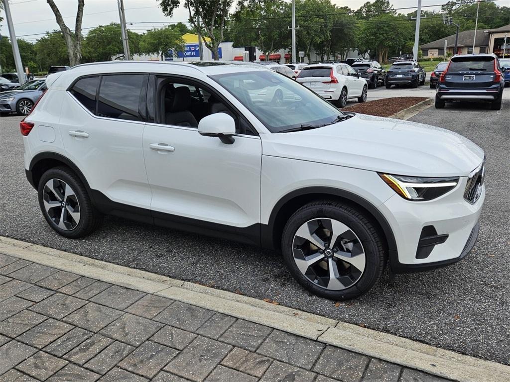 new 2025 Volvo XC40 car, priced at $45,485