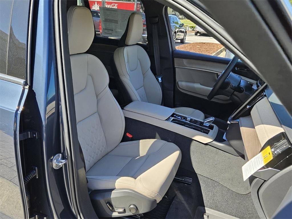 new 2025 Volvo XC90 Plug-In Hybrid car, priced at $78,805