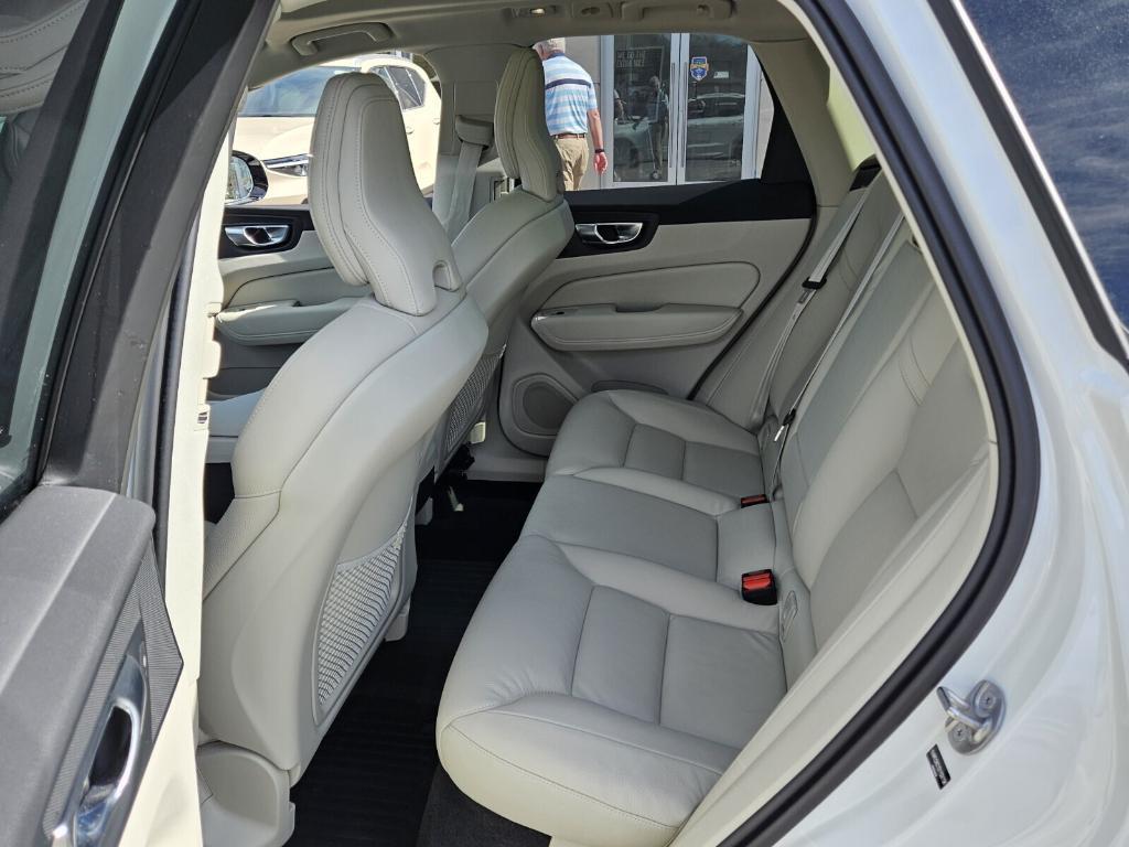 new 2025 Volvo XC60 car, priced at $54,610
