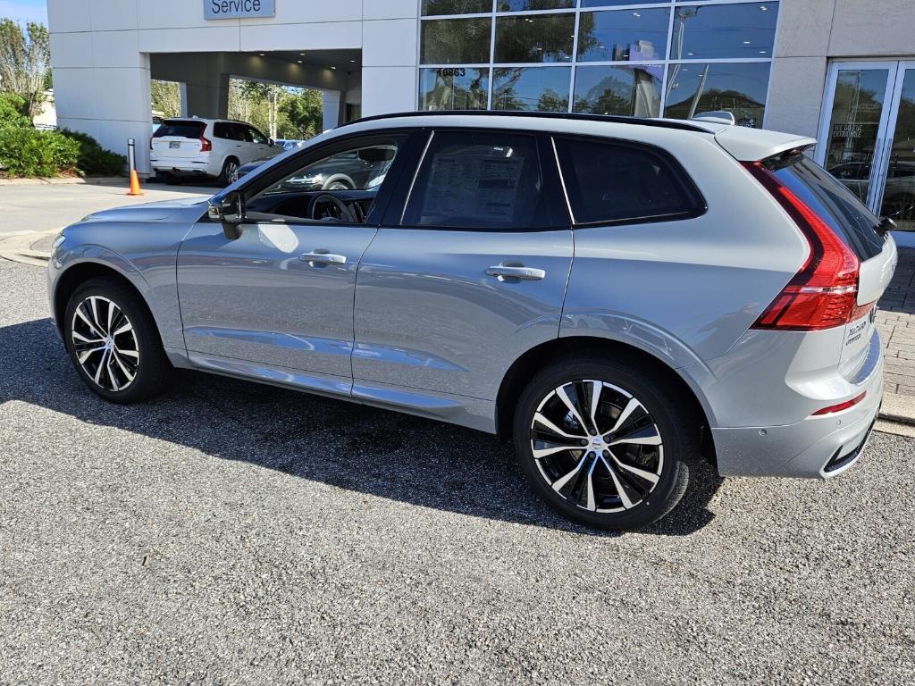 new 2025 Volvo XC60 car, priced at $54,585