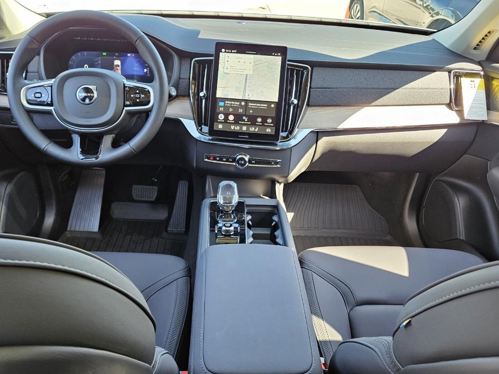 new 2025 Volvo XC90 Plug-In Hybrid car, priced at $78,805