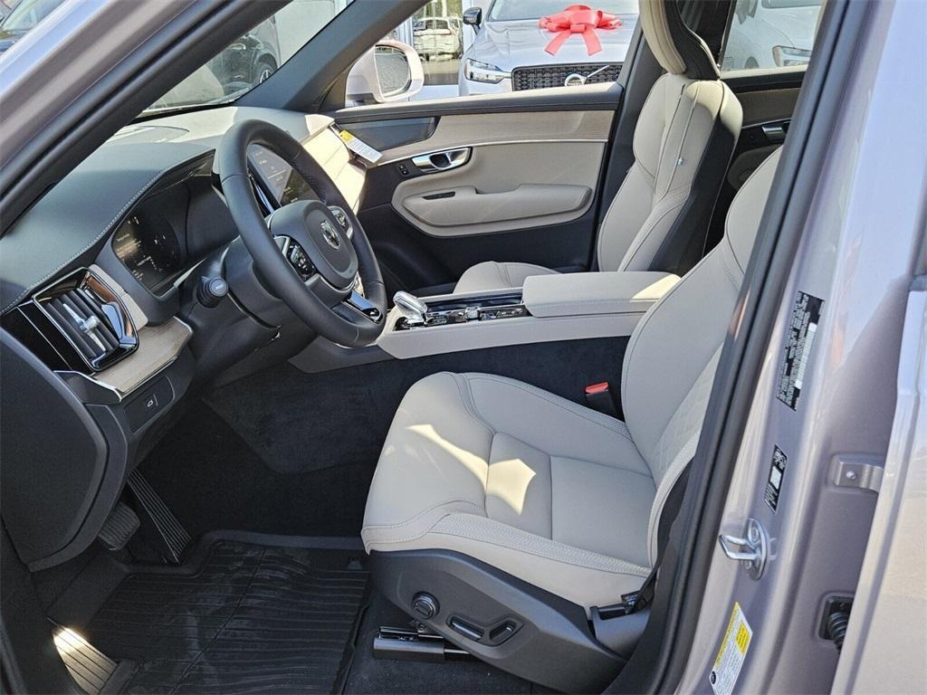 new 2026 Volvo XC90 car, priced at $71,825