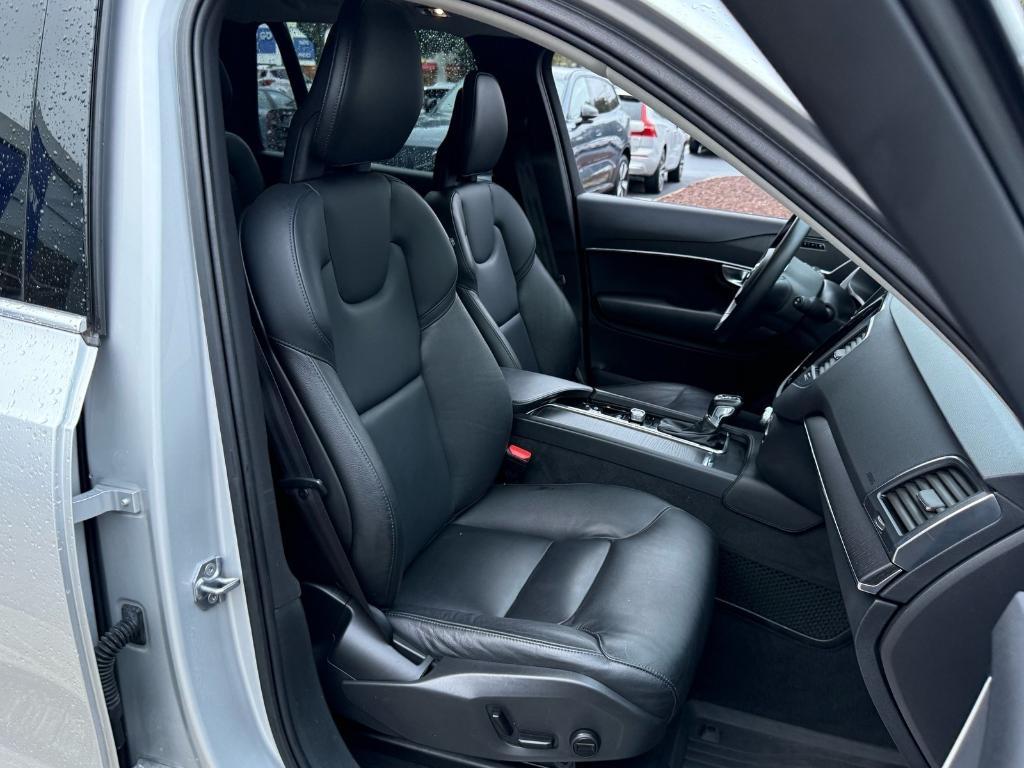 used 2020 Volvo XC90 car, priced at $20,995