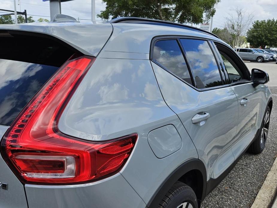 new 2025 Volvo XC40 car, priced at $50,040