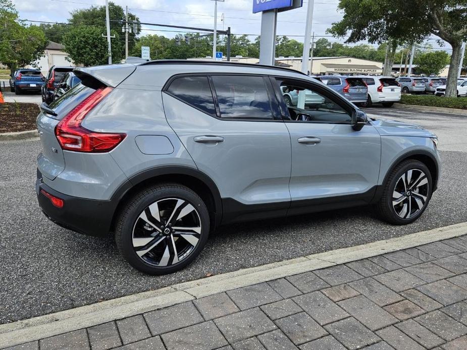 new 2025 Volvo XC40 car, priced at $50,040