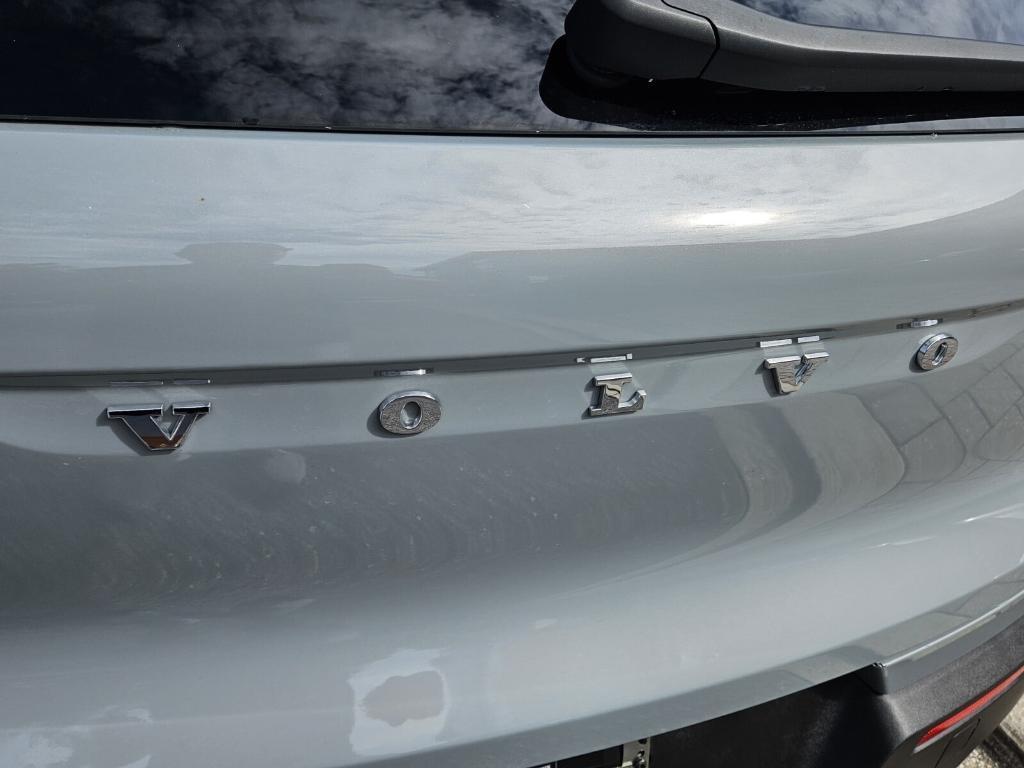 used 2024 Volvo XC40 car, priced at $37,995