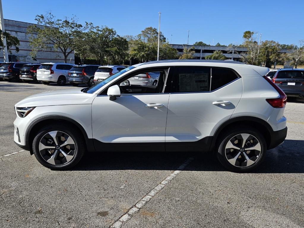 new 2025 Volvo XC40 car, priced at $48,350