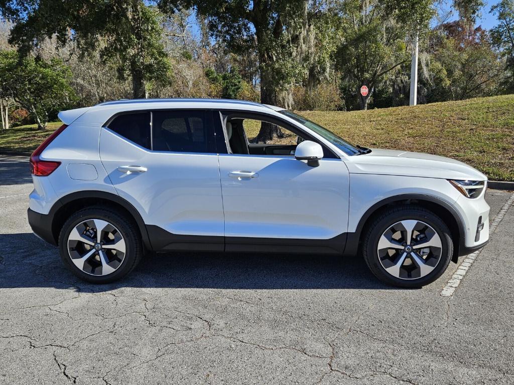 new 2025 Volvo XC40 car, priced at $48,350