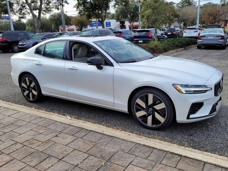 used 2024 Volvo S60 Recharge Plug-In Hybrid car