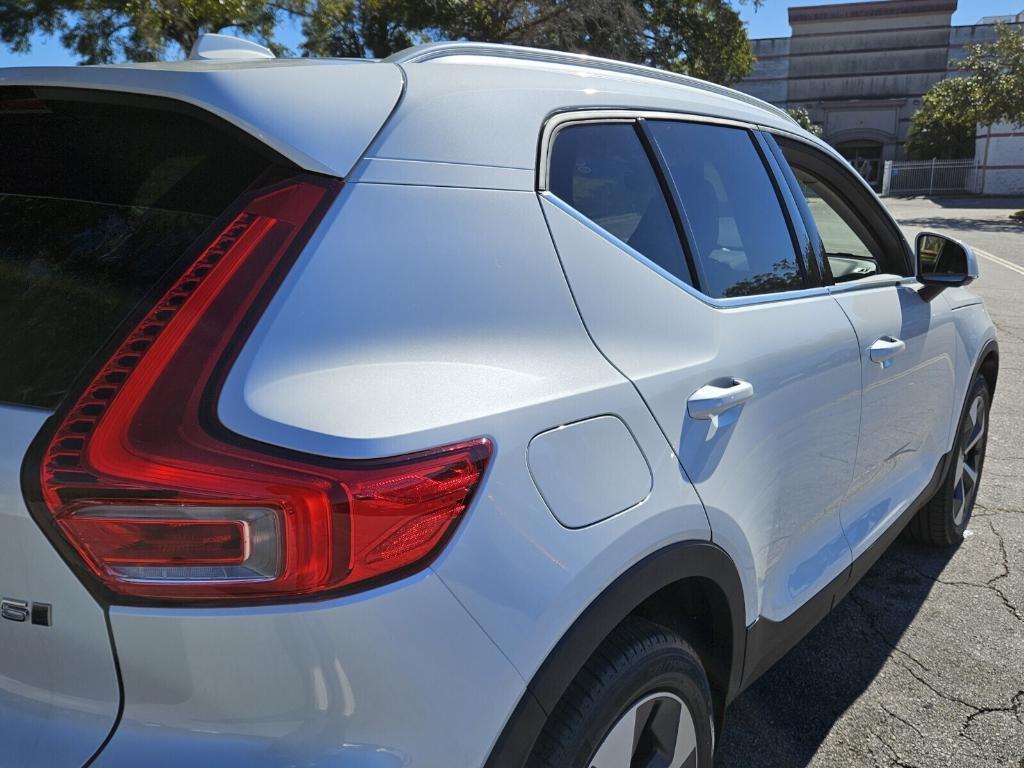 new 2025 Volvo XC40 car, priced at $45,465