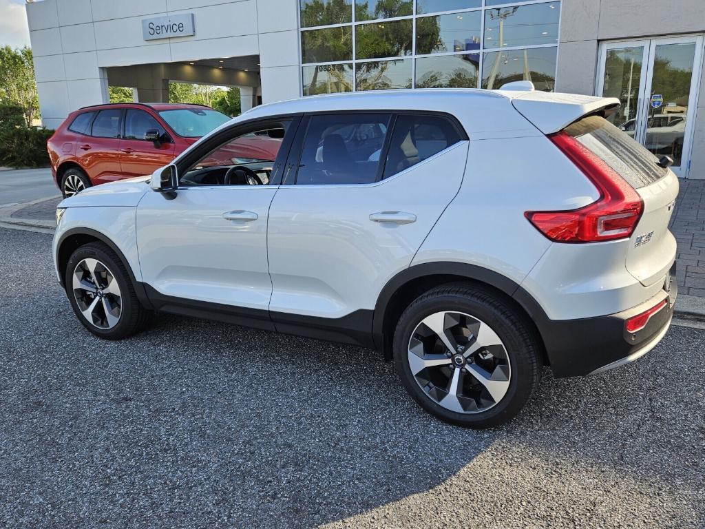 new 2025 Volvo XC40 car, priced at $45,465