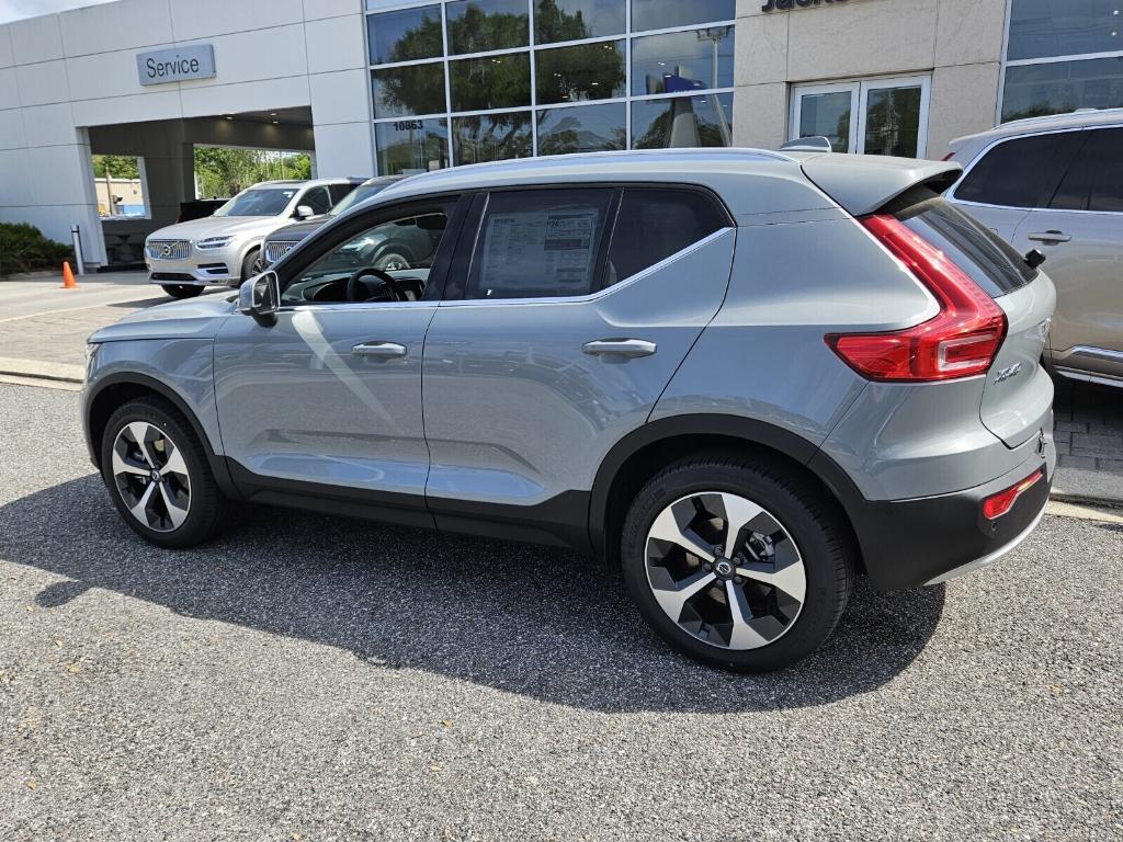 new 2025 Volvo XC40 car, priced at $48,335